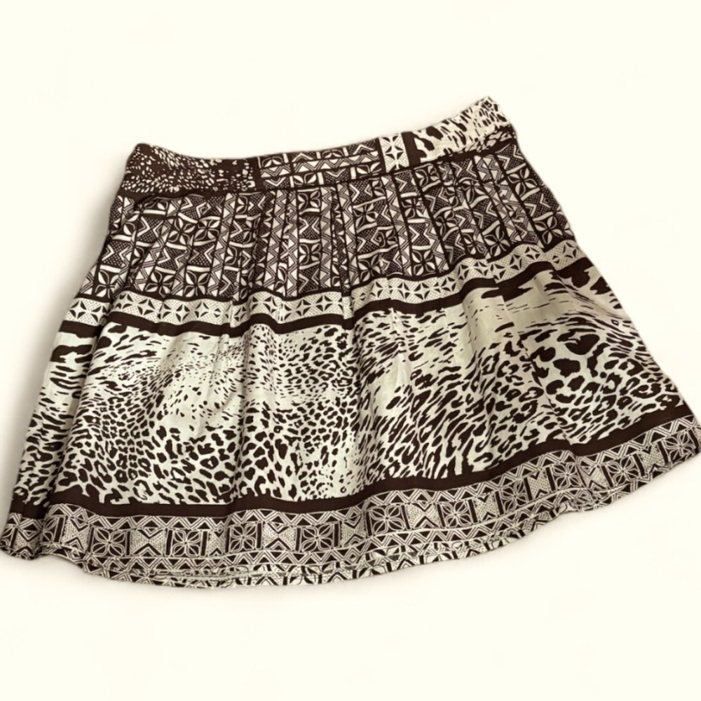 🛑LAST CHANCE🛑WRAPPER Brown and White Skater Skirt